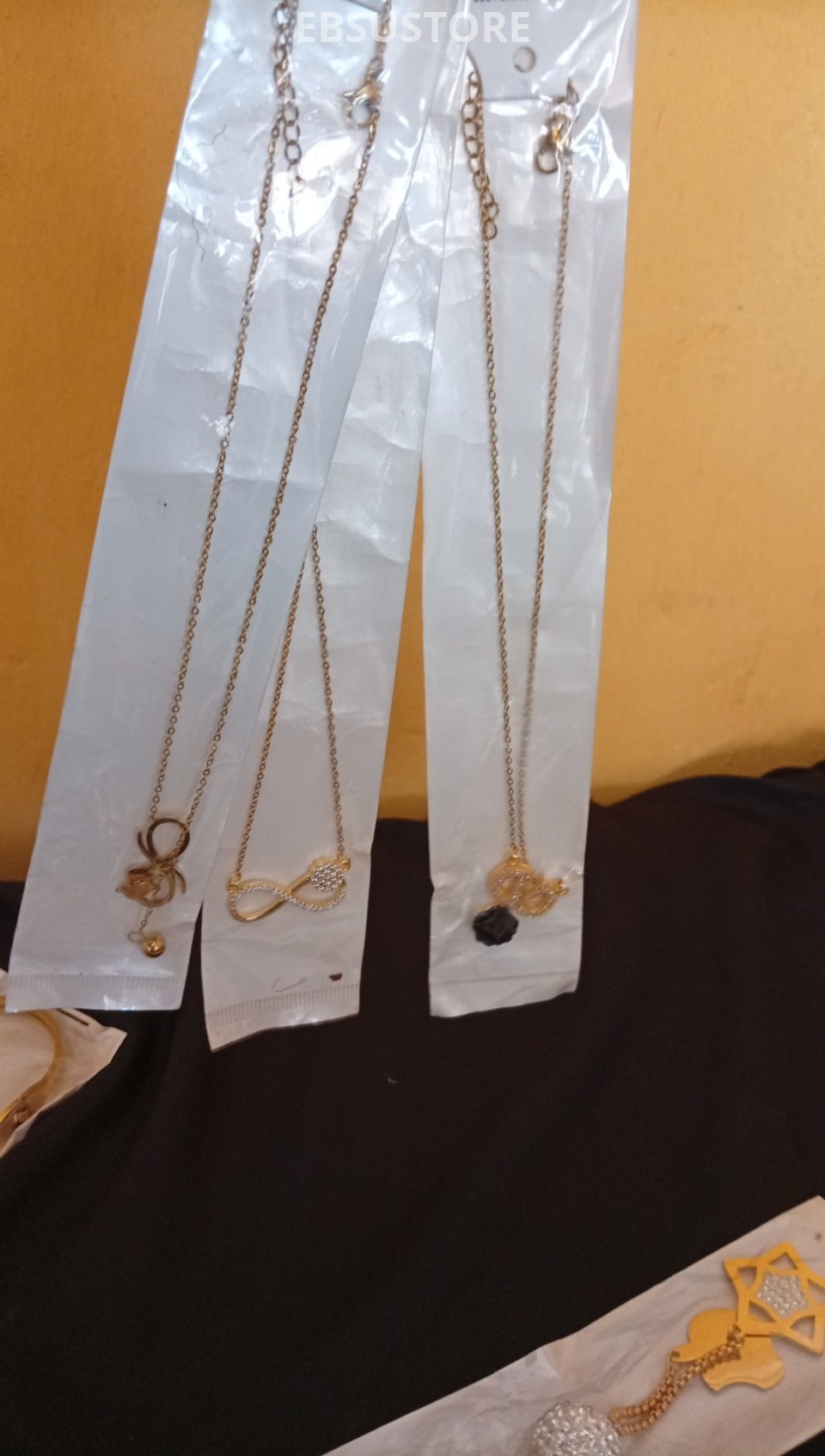 Female necklace